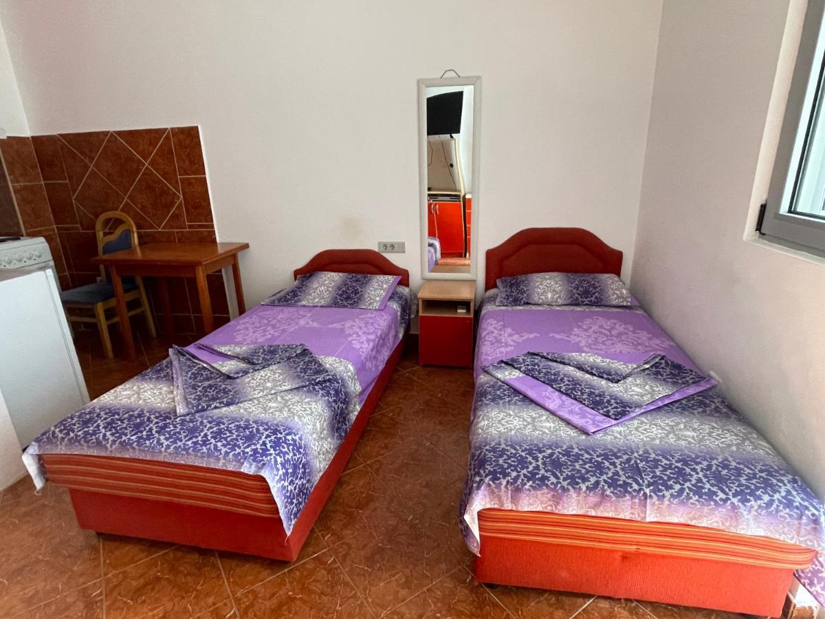 Apartments Zevs Budva Exterior photo