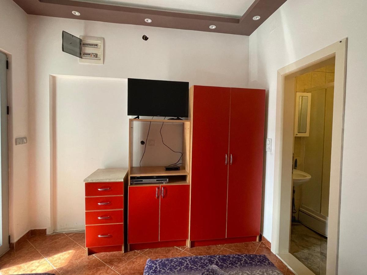 Apartments Zevs Budva Exterior photo